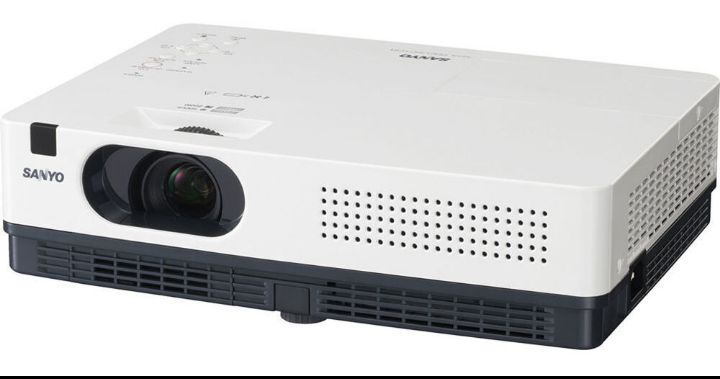 Sanyo PLC-XD2200